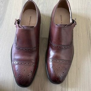 Banana Republic men’s shoes. Six 8  new with out a box .